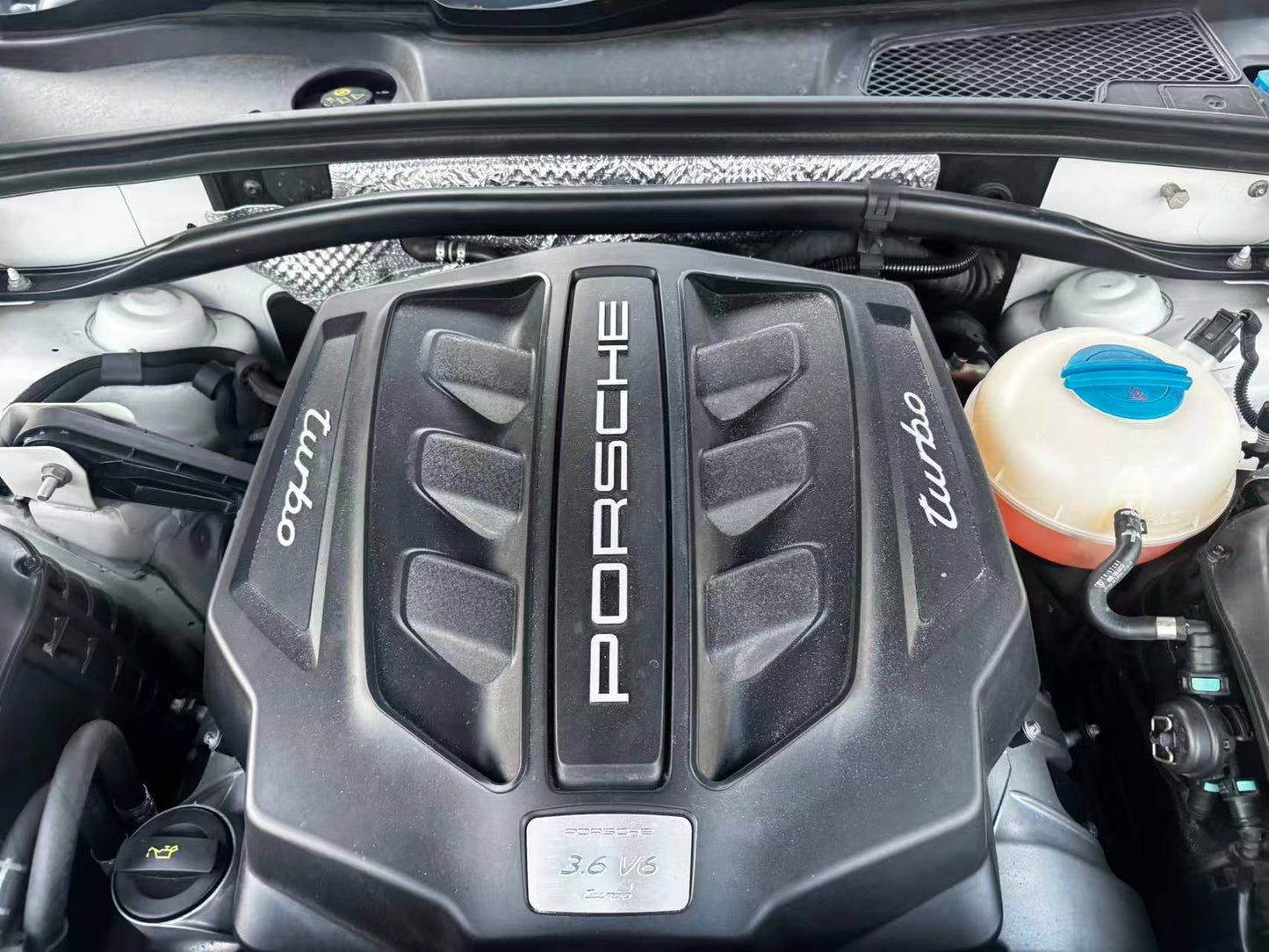 ポルシェ マカン