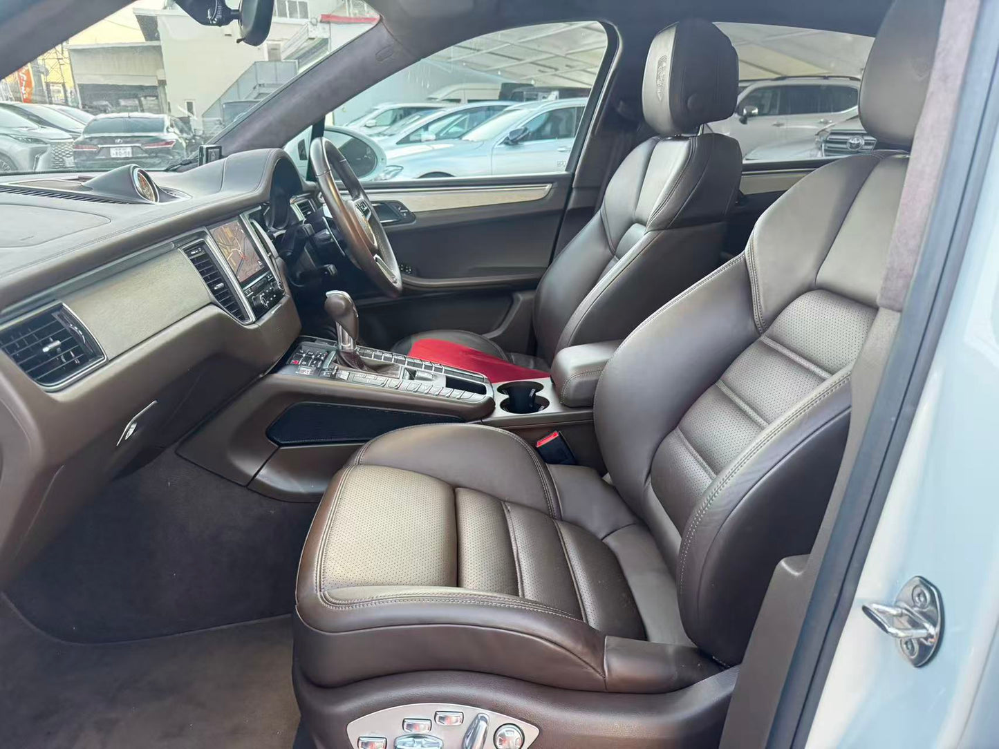 ポルシェ マカン