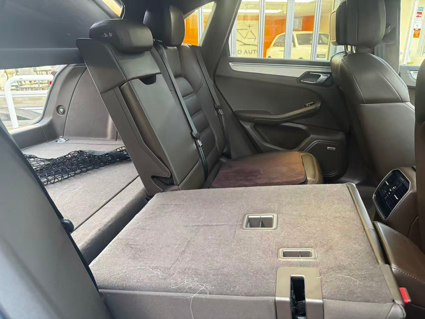 ポルシェ マカン