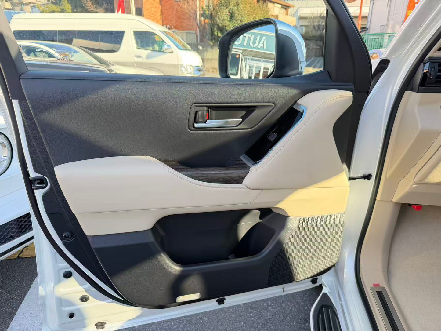 トヨタ ランドクルーザー300