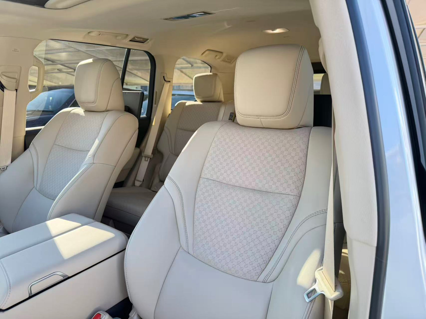 トヨタ ランドクルーザー300