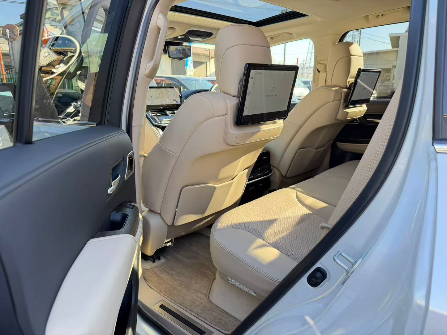 トヨタ ランドクルーザー300