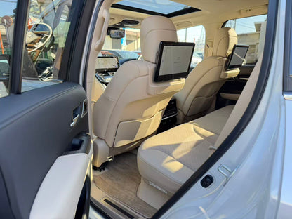 トヨタ ランドクルーザー300