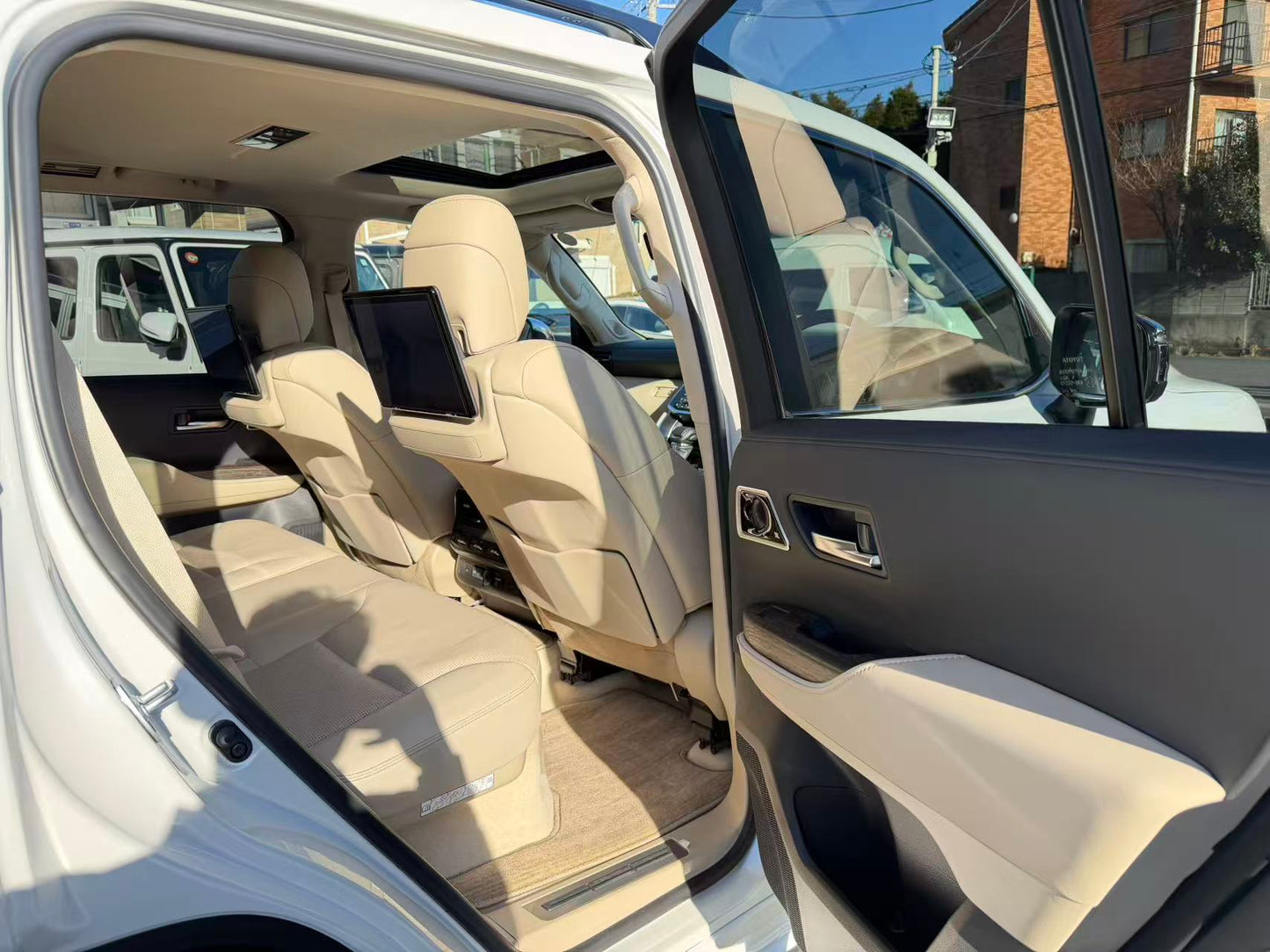 トヨタ ランドクルーザー300