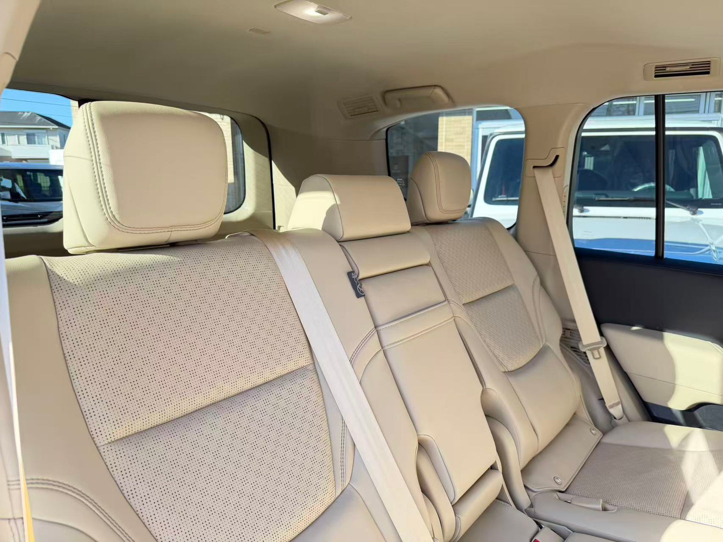 トヨタ ランドクルーザー300