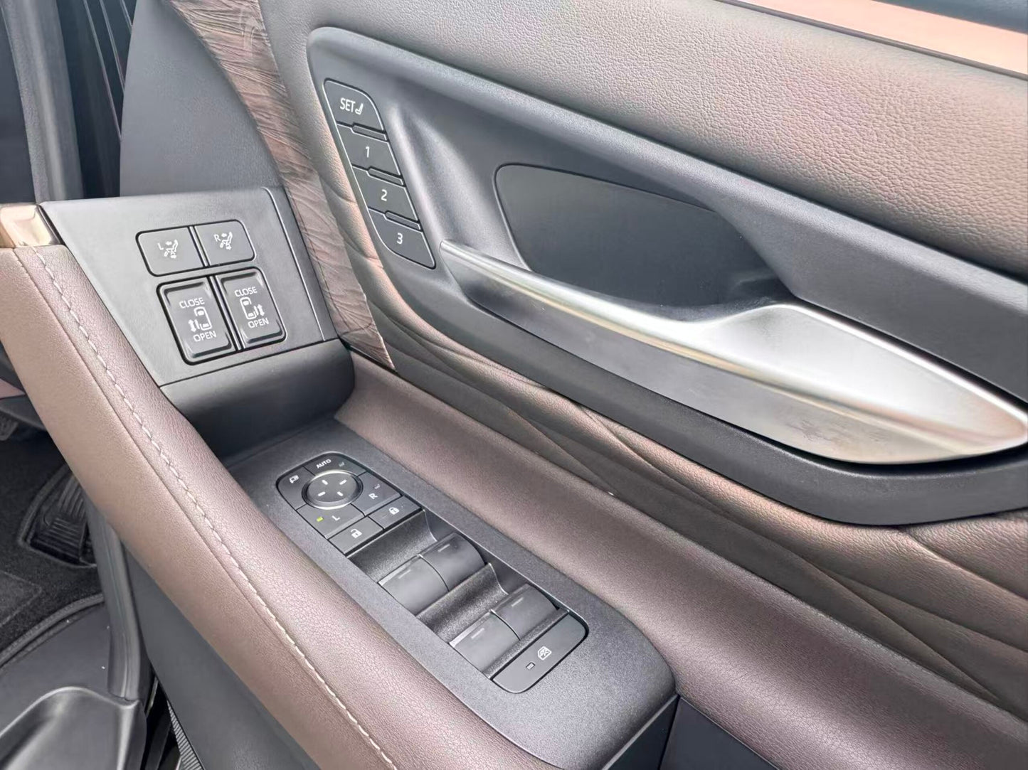 トヨタ＿アルファード