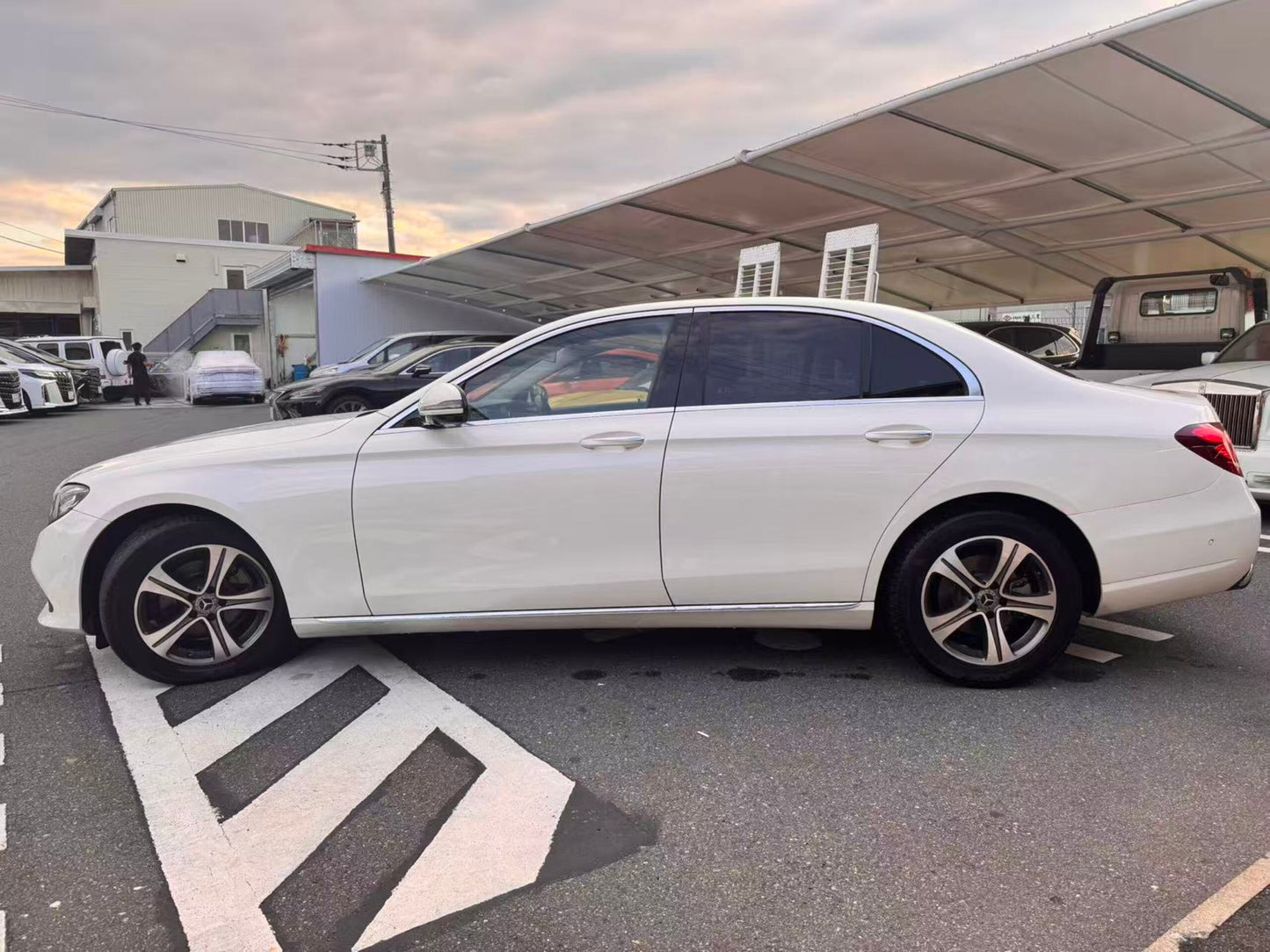 ベンツ　 Eクラス